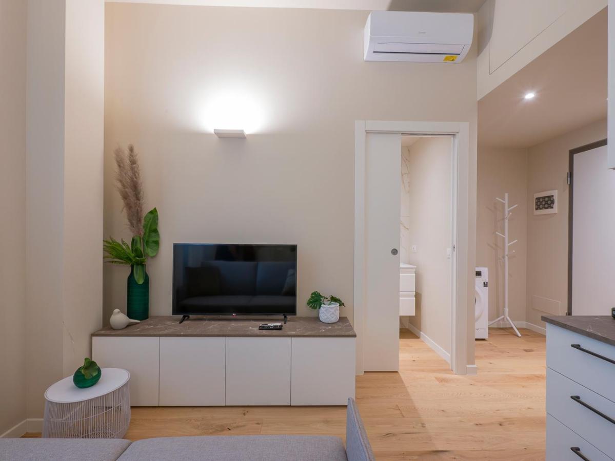 I Host Apartment - Ranzoni 1 Milano Exterior foto